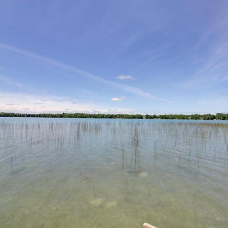 Lakefront Deer River Apt With Dock, Fire Pit And Patio Exterior photo