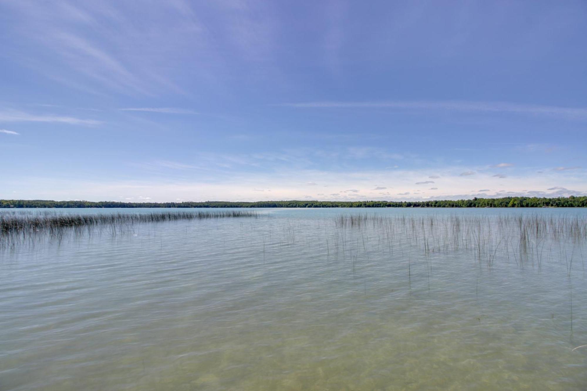 Lakefront Deer River Apt With Dock, Fire Pit And Patio Exterior photo